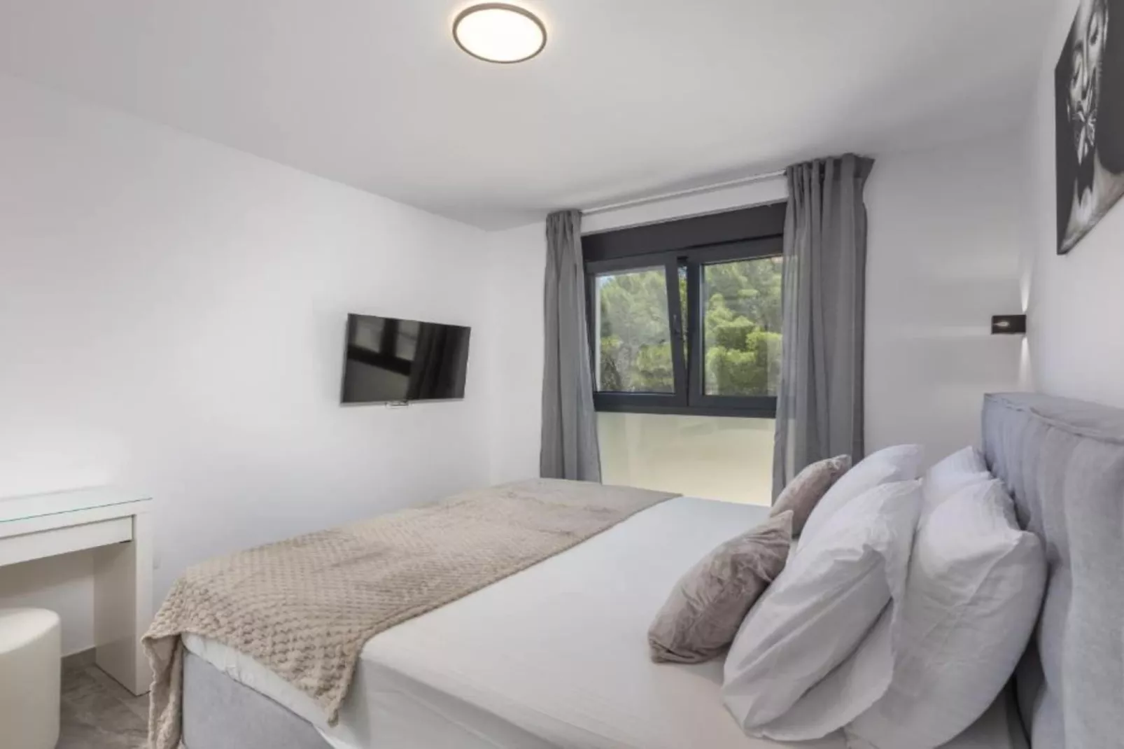 Charming Apartment Island Krk - Three Bedroom Apartment-Slaapkamer