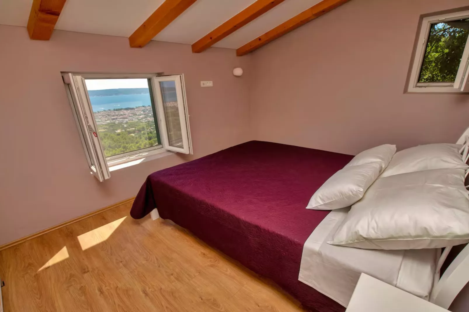 Stone House Bay View Kaštela - Two Bedroom House with Pool-Slaapkamer