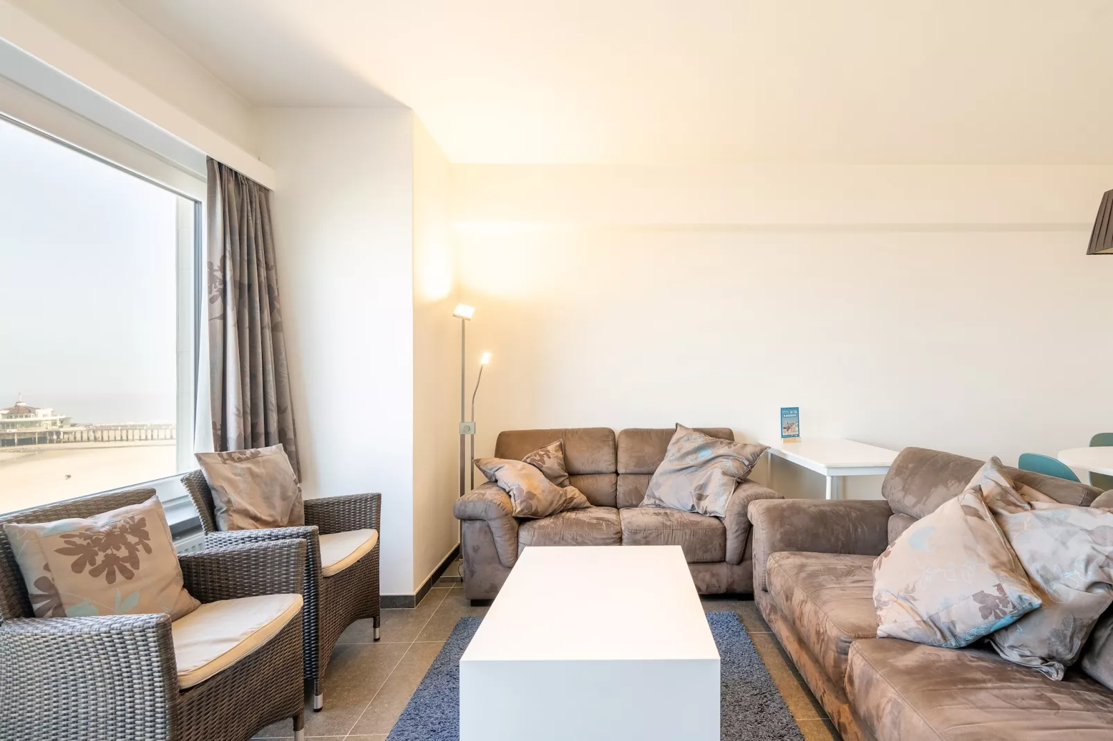 STRAND 8A-Woonkamer