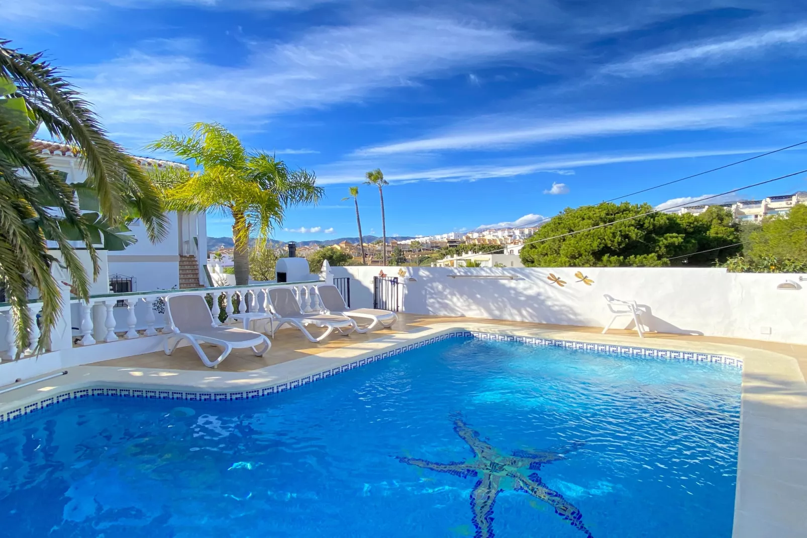 Villa Sandra Luxury Suite by Casasol-Zwembad