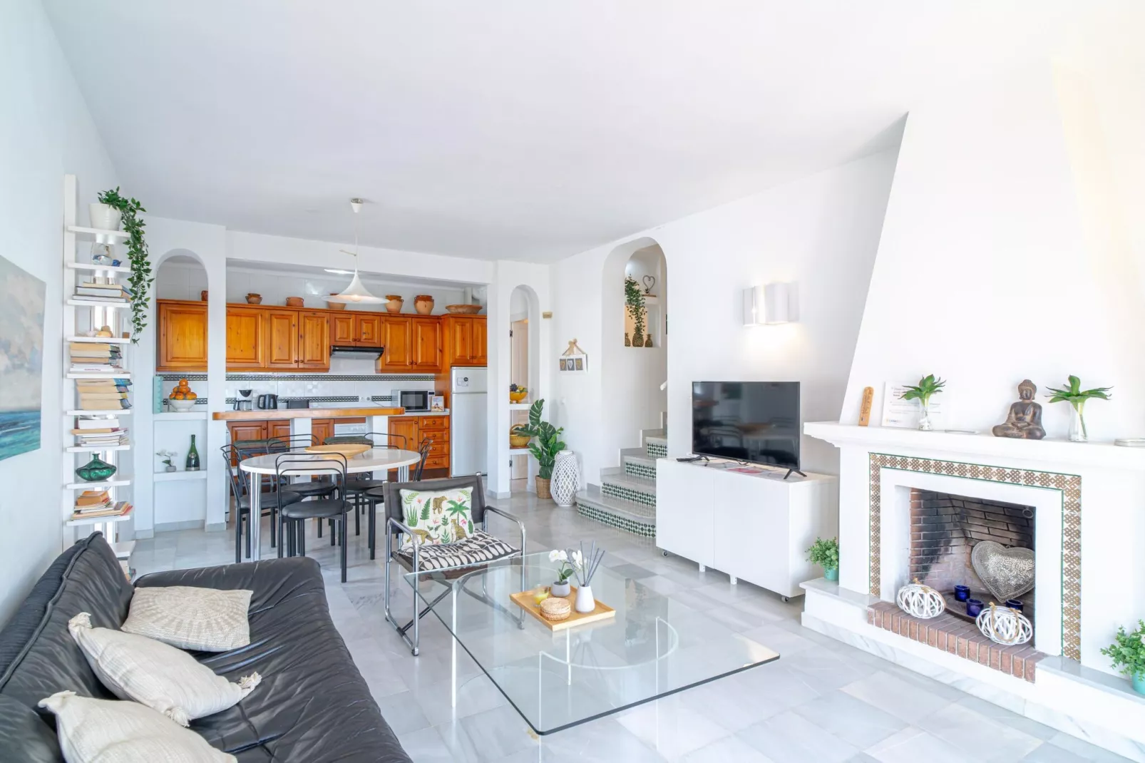 Casa Corazon Burriana by Casasol-Woonkamer