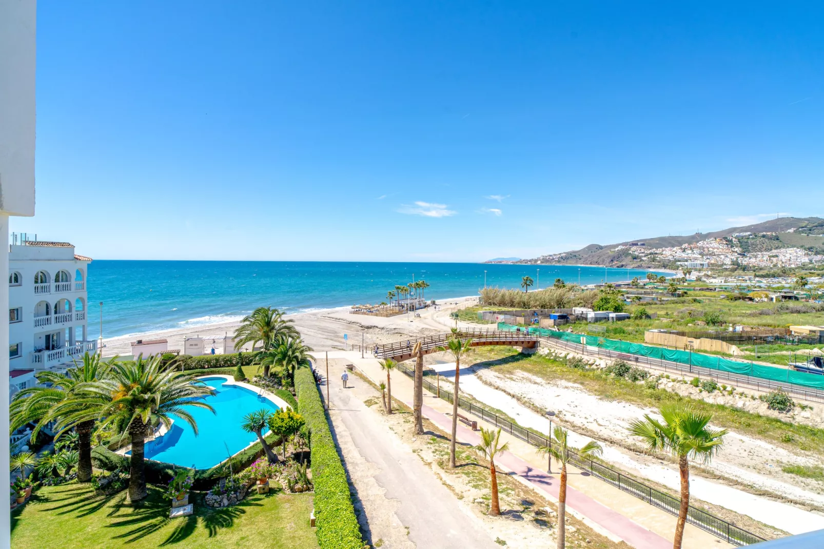 Stella Maris Beachfront 2J by Casasol-Zwembad