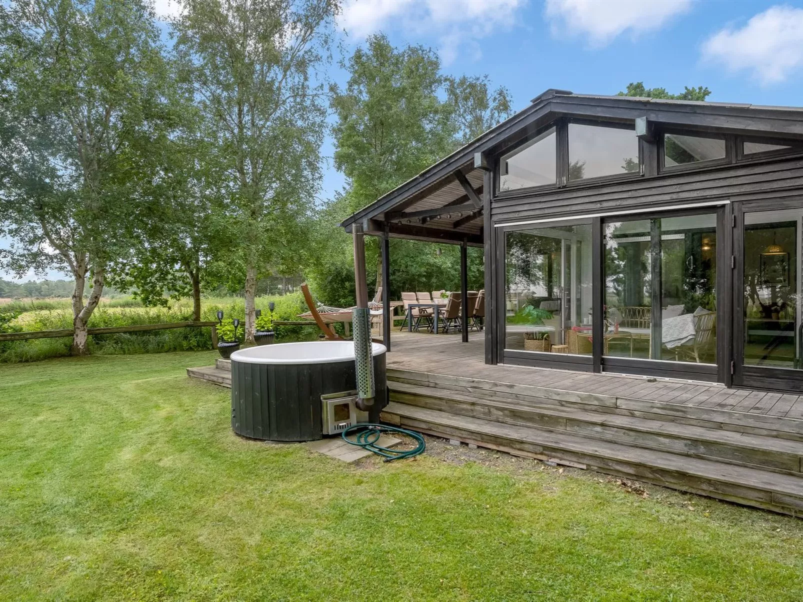"Skip" - 250m from the sea-Buiten