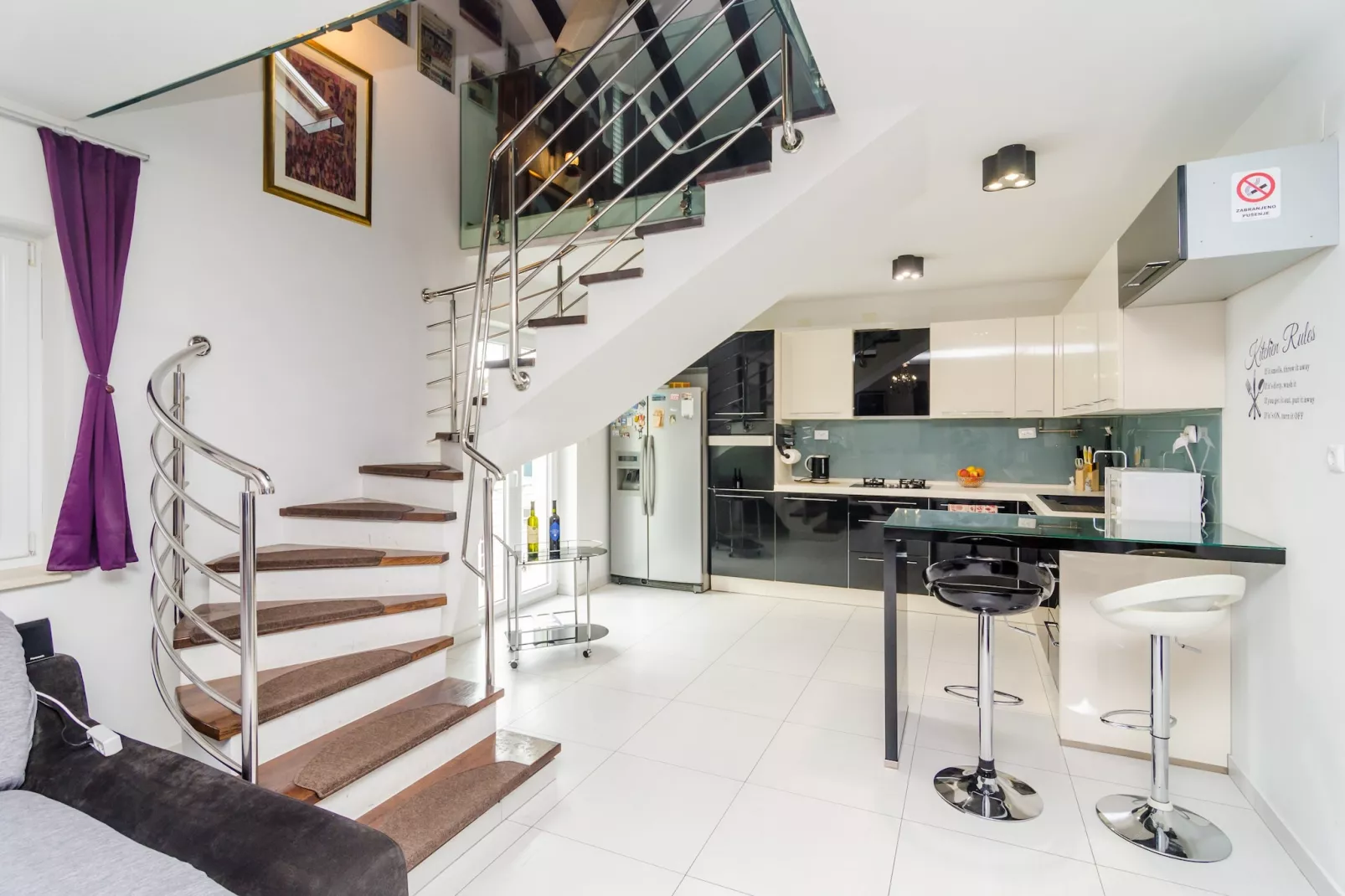 Apartment Villa Mikica - Four Bedroom Duplex Apartment with Terrace and Partial Sea View-Woonkamer
