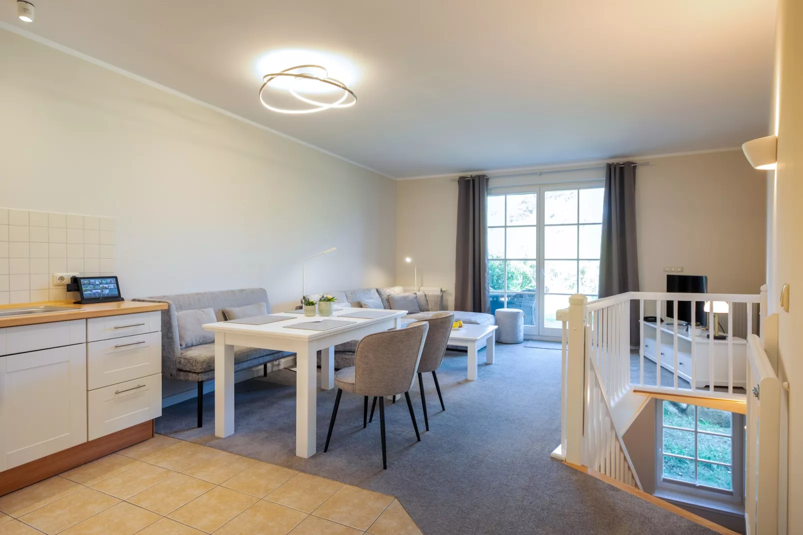 Garten-Maisonette Ferienwohnung - Strandhotel Dünenmeer-Eetkamer
