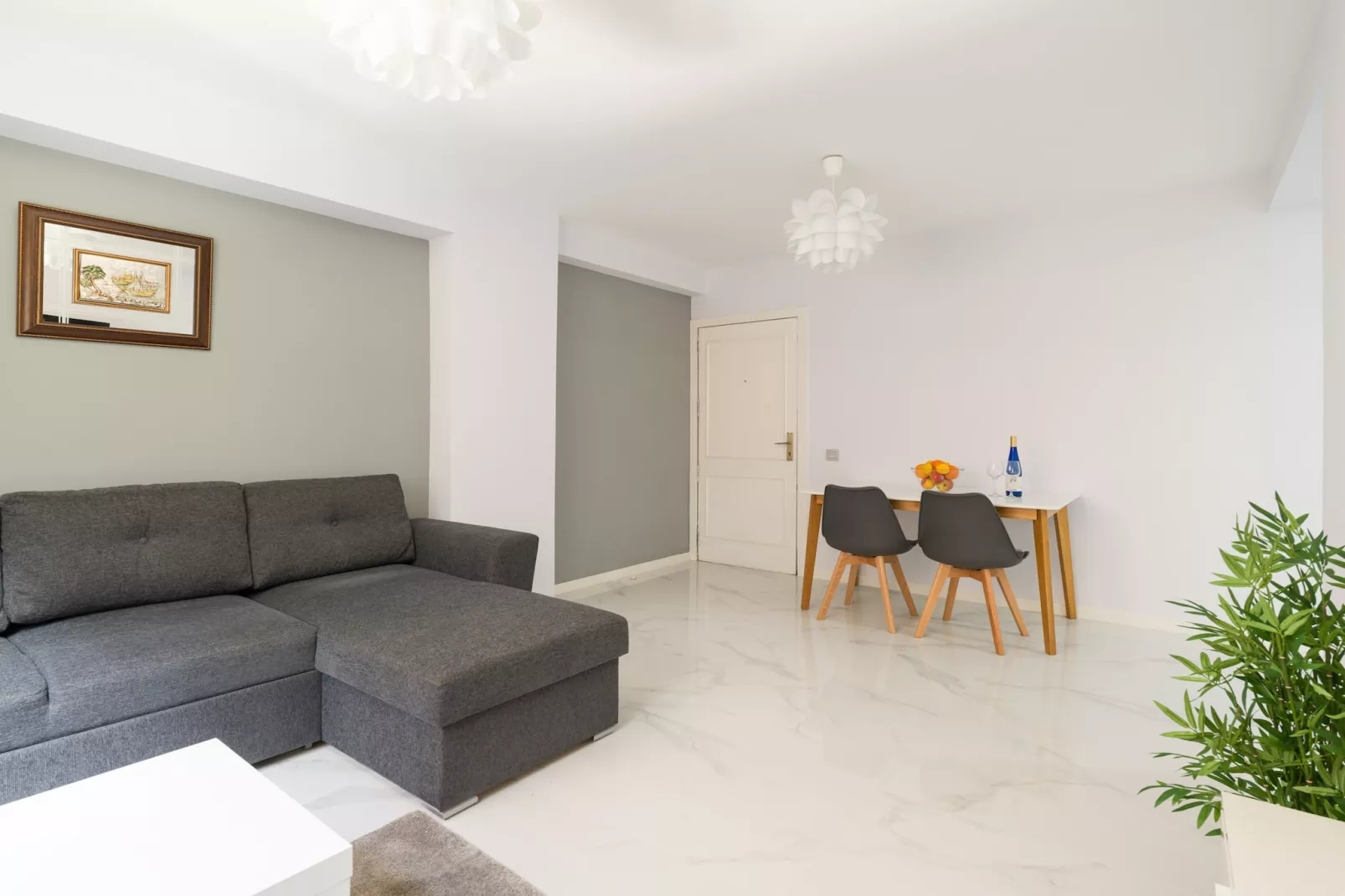 Rejon Hideaway A By CanariasGetaway-Woonkamer