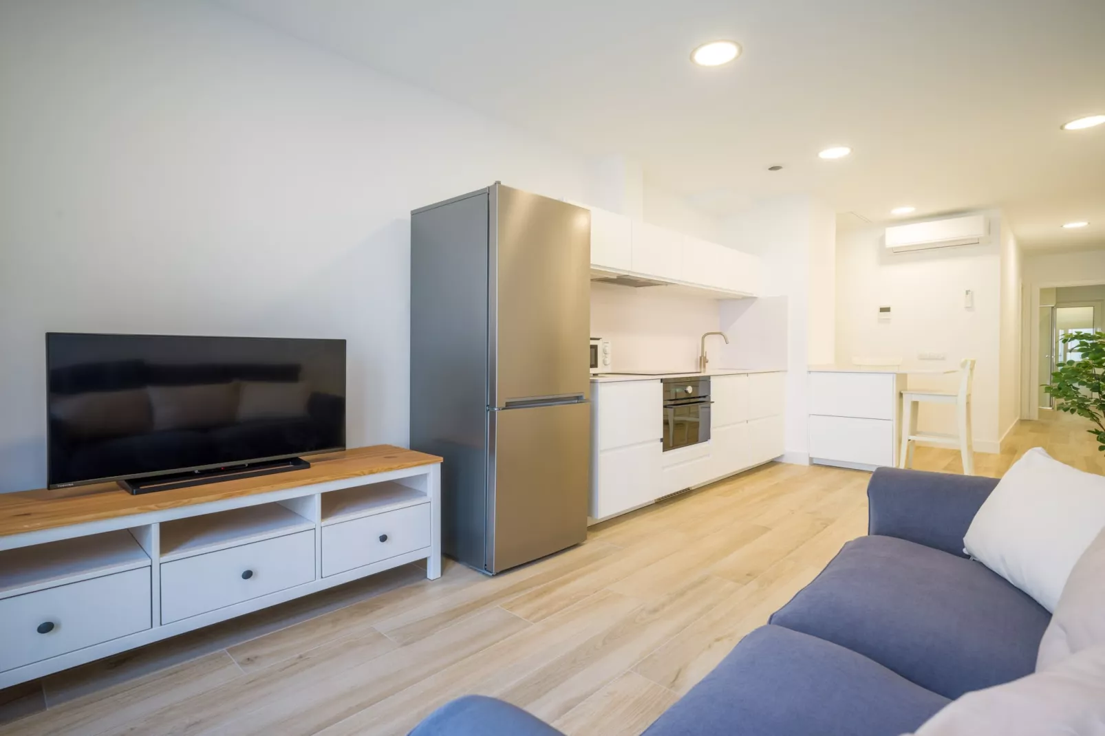 Deluxe Beachside 3C By CanariasGetaway-Woonkamer
