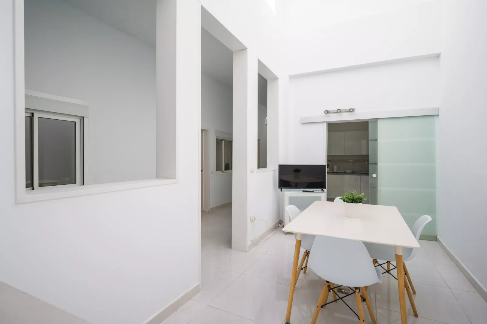 Confital Beach Home  By CanariasGetaway-Eetkamer