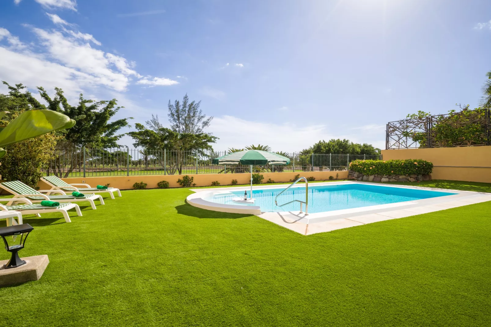 Golf Views Home By CanariasGetaway-Zwembad