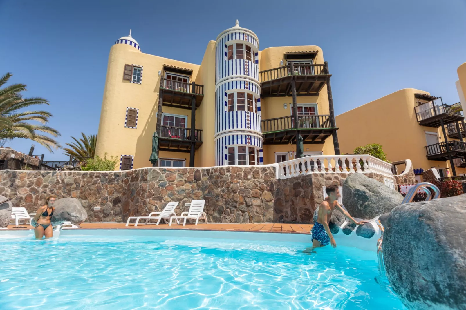 Altamar 53 balcony sea views By CanariasGetaway-Zwembad