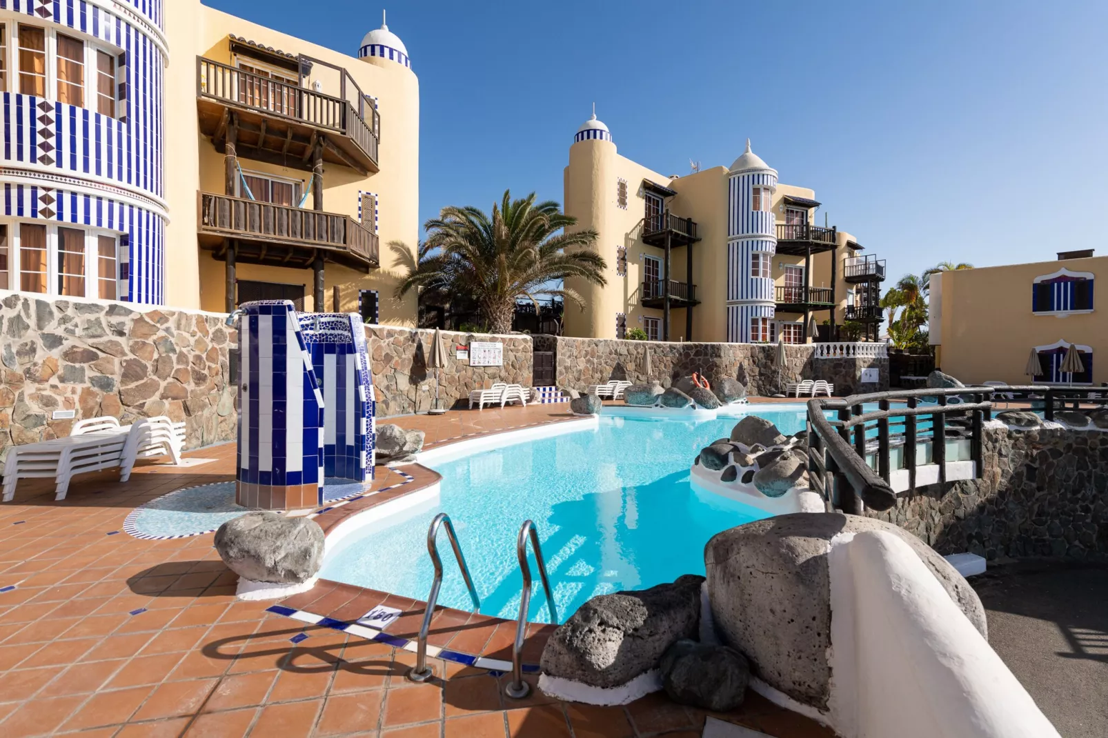 Altamar  52 with balcony&pool By CanariasGetaway-Zwembad