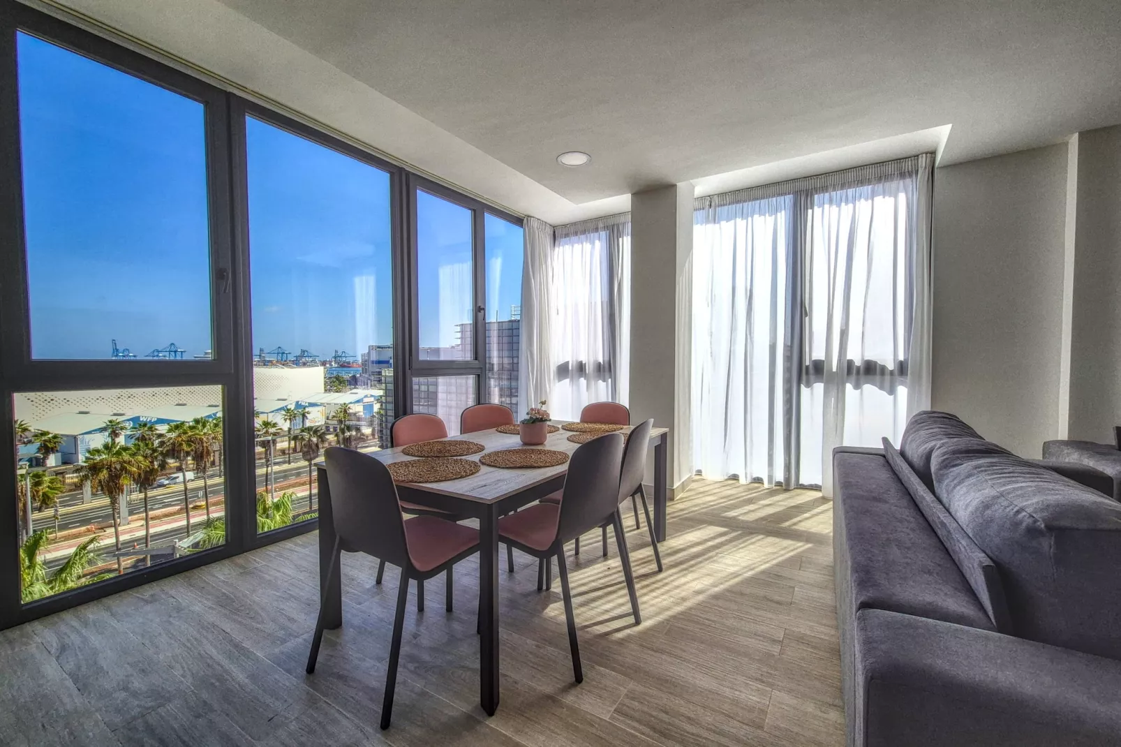 Yan Building 6B By CanariasGetaway.-Eetkamer