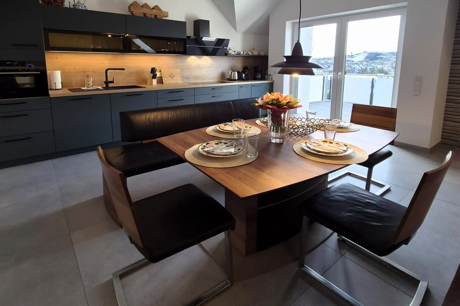 2 SZ Deluxe/ 5P- Winterberg Appartement 21136-Eetkamer
