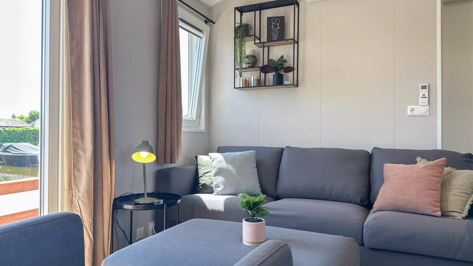 Fuut 24-28-Woonkamer