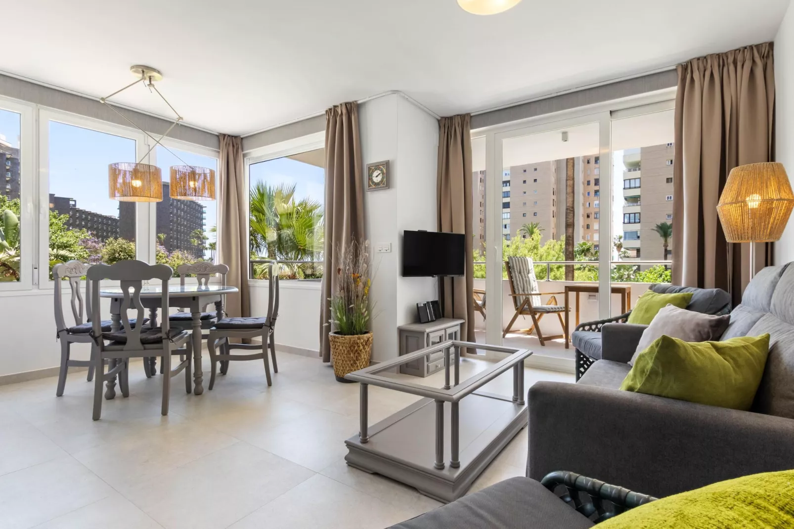 Torre Mar - Playamar-Woonkamer
