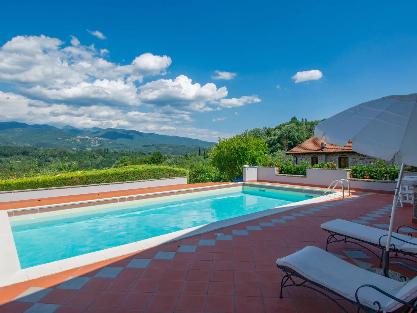 La Terrazza Rosata-Buiten
