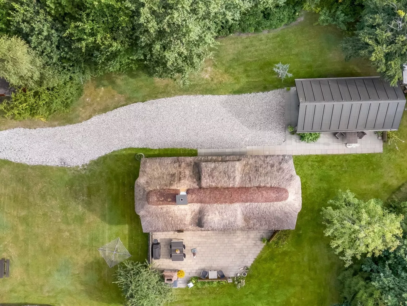 "Hilaria" - 2.1km from the sea-Buiten