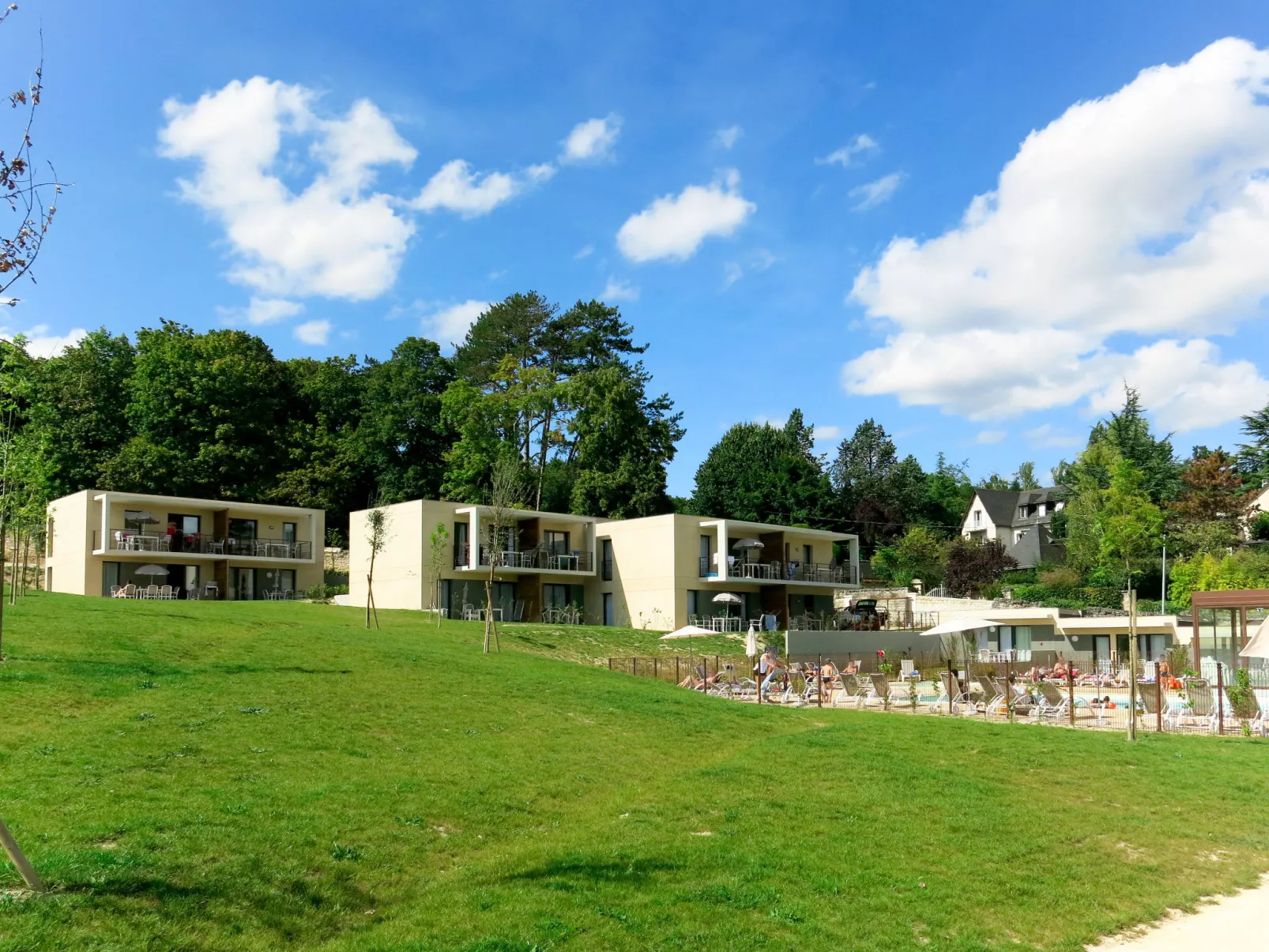 Le Clos St. Michel-Buiten