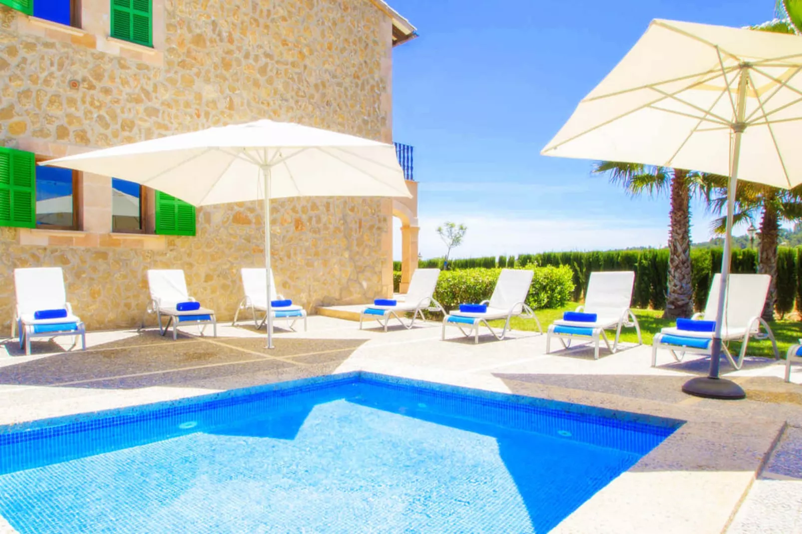 Villa Palmeral in Pe-Zwembad