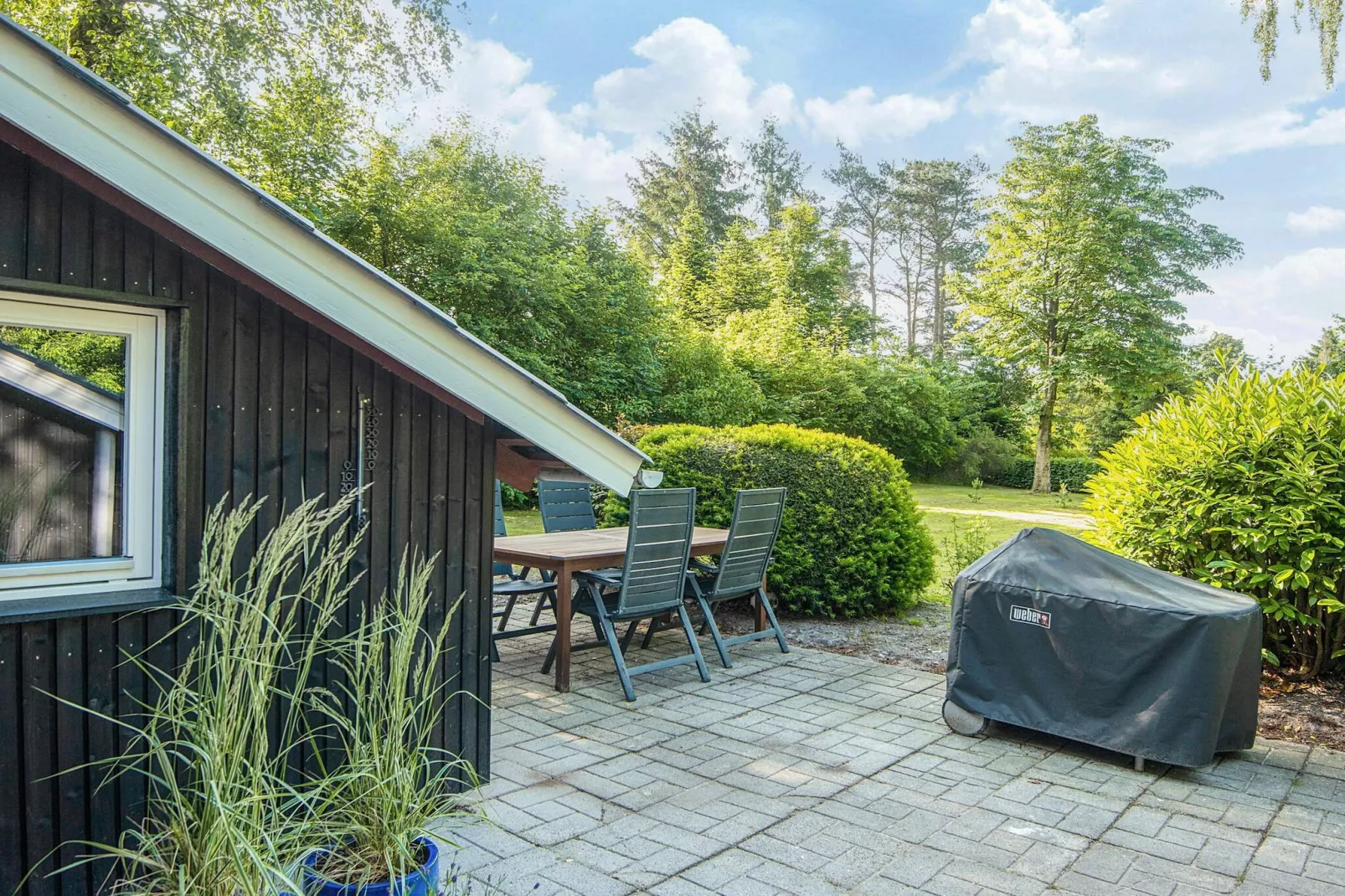 Familiehuisje met terras en gazon-Uitzicht