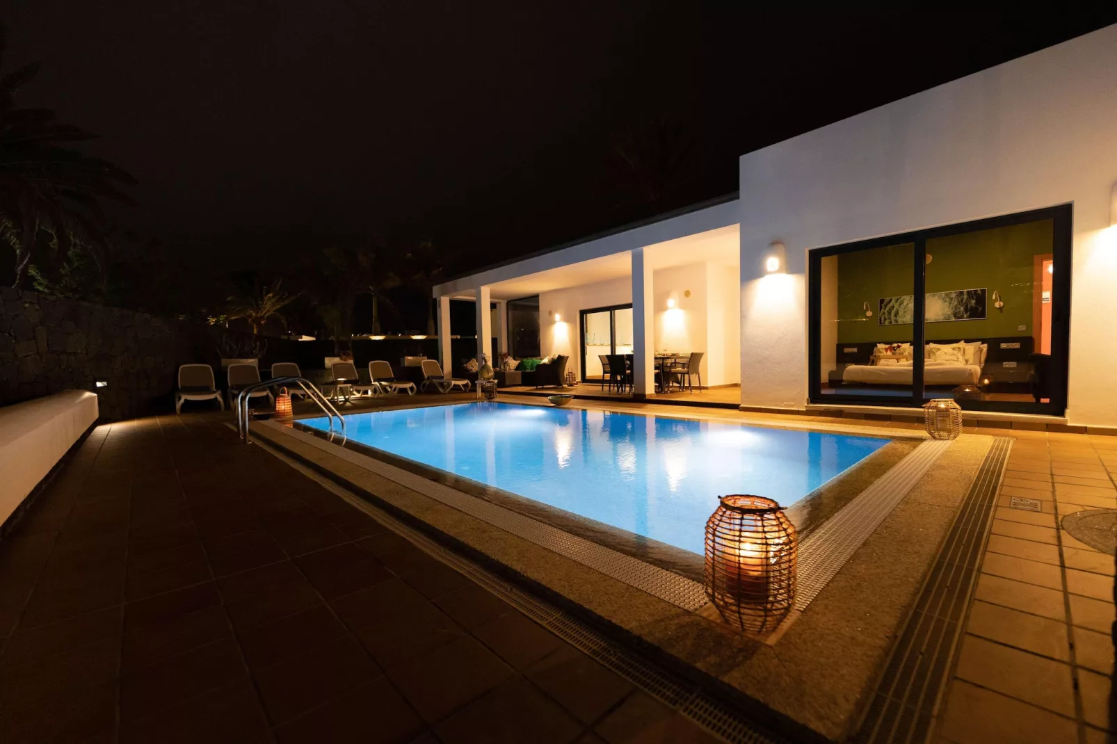 Villa A-Zwembad