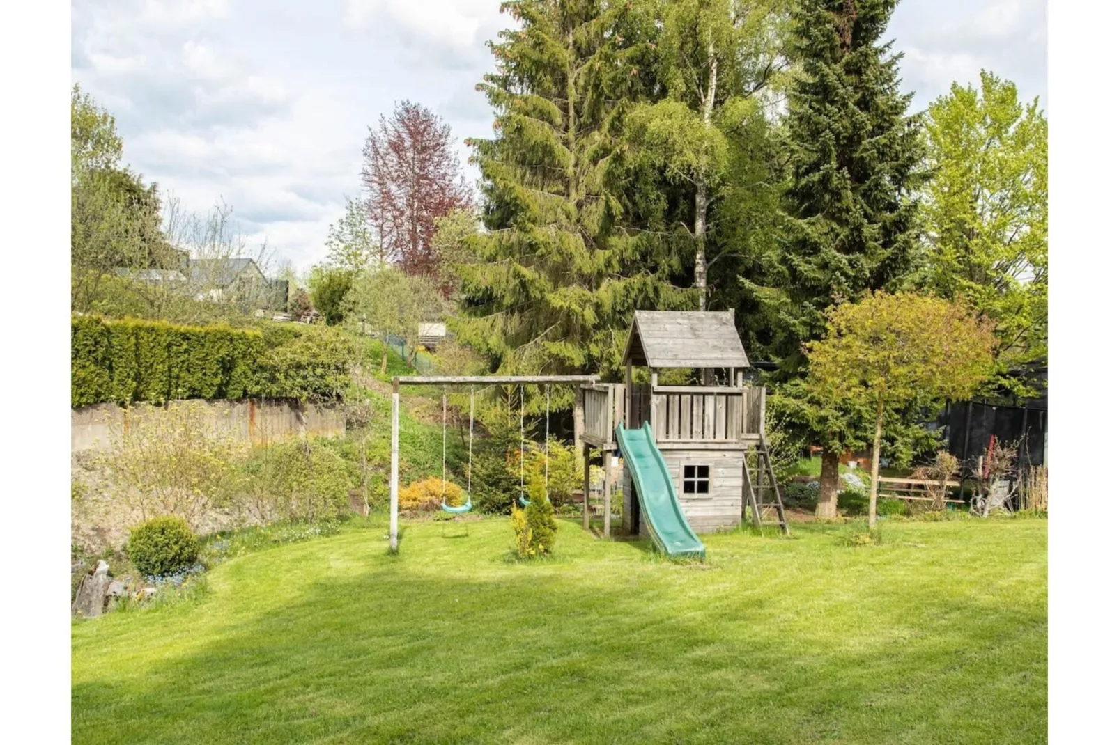 Luxus Blockhaus B-Tuinen zomer