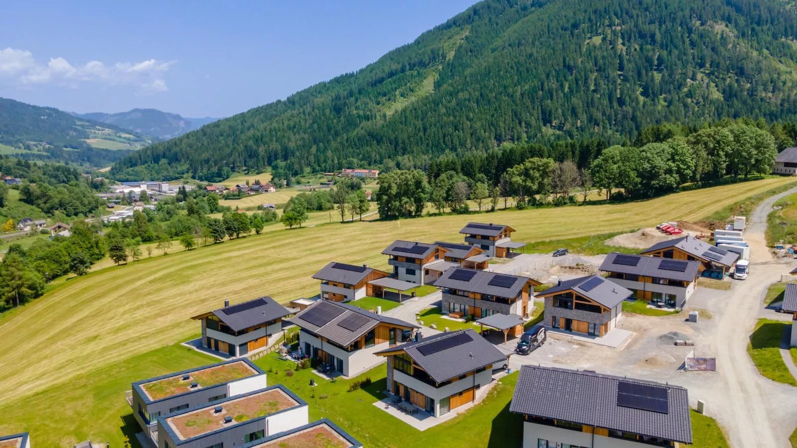 Grebenzen Lodge Edelweiss-Buitenkant zomer
