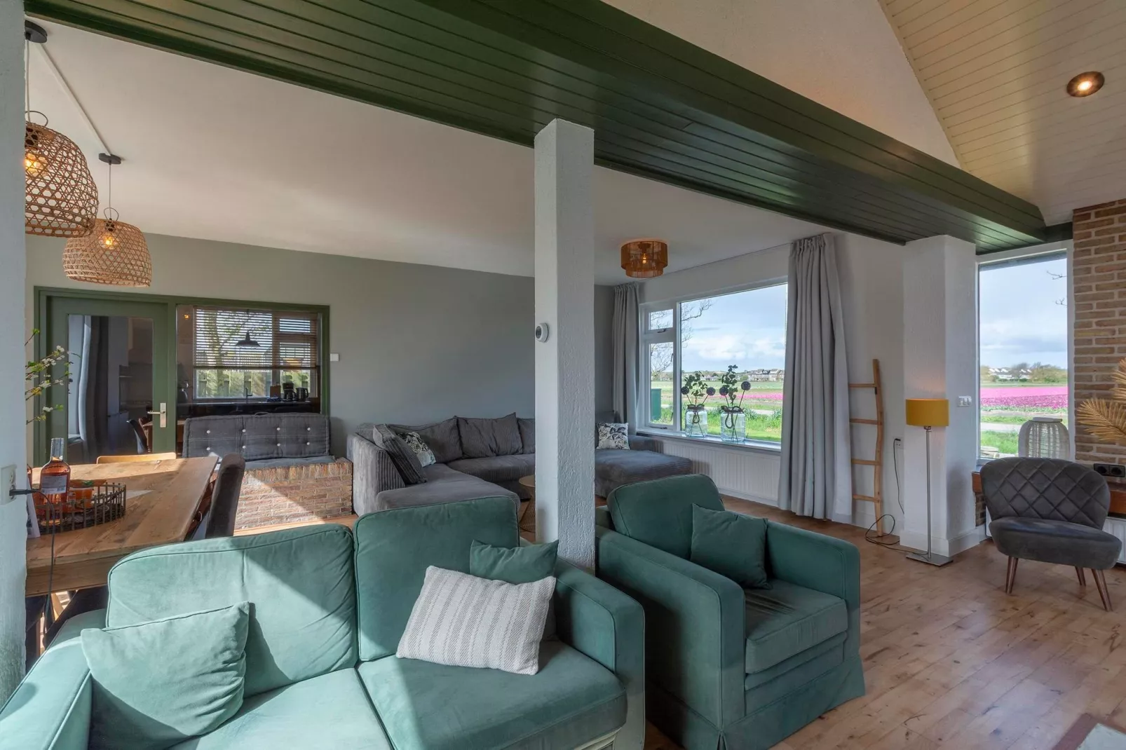 Villa Zuidwester-Woonkamer