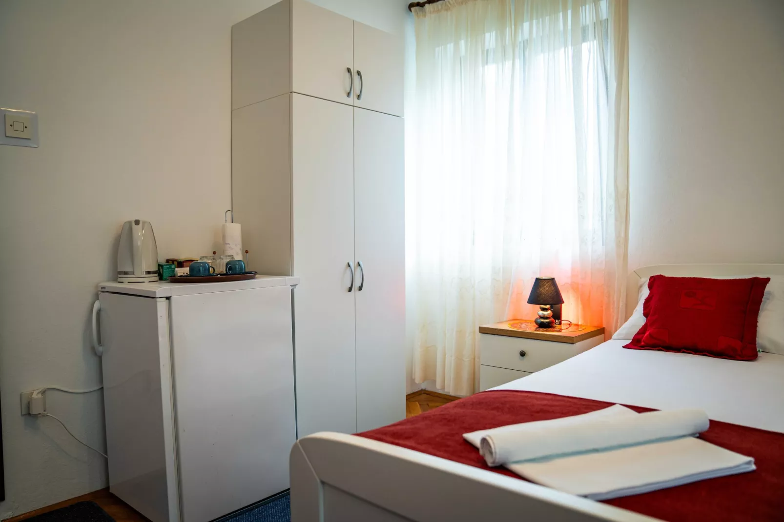Guest House Cesic - Double Room No1-Slaapkamer