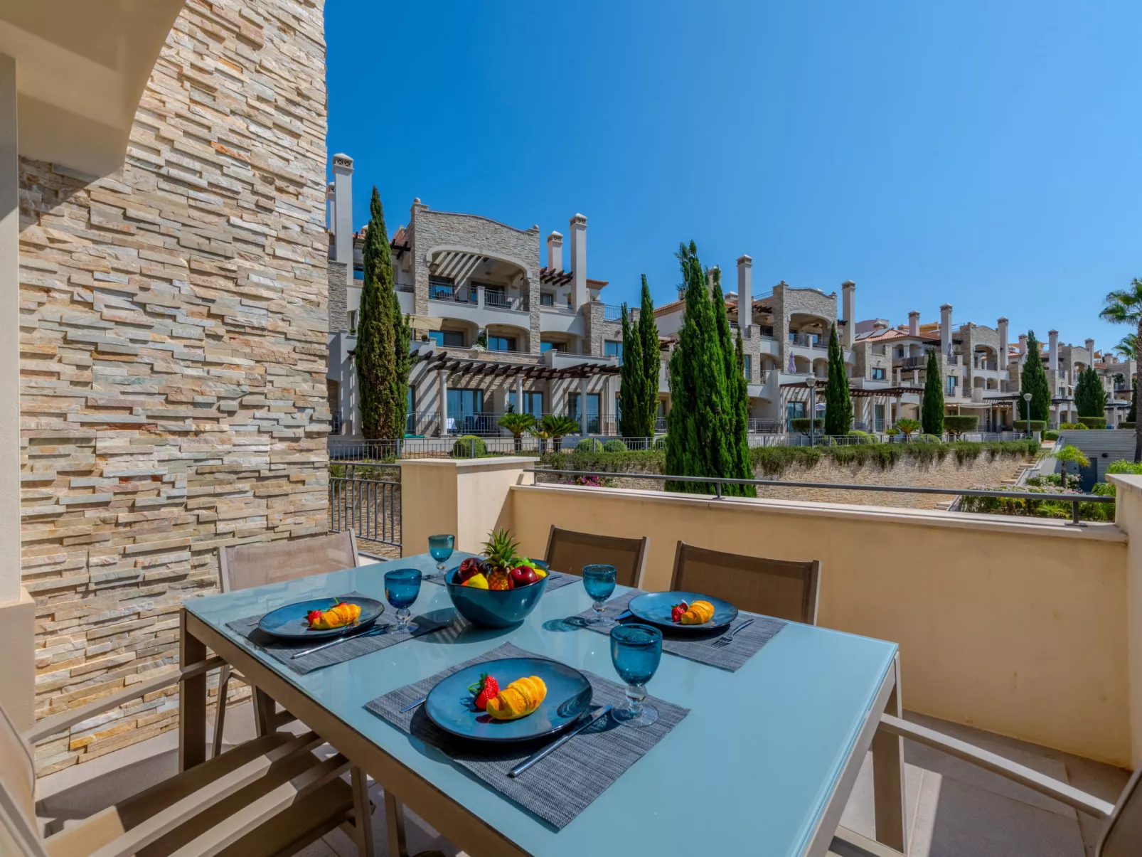 Pine Hills Reva Santuary Modern Elegance-Buiten