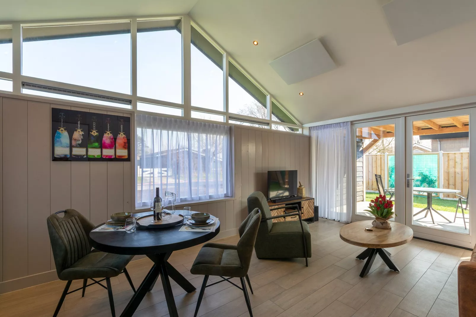 Wellness Villa Azure-Woonkamer