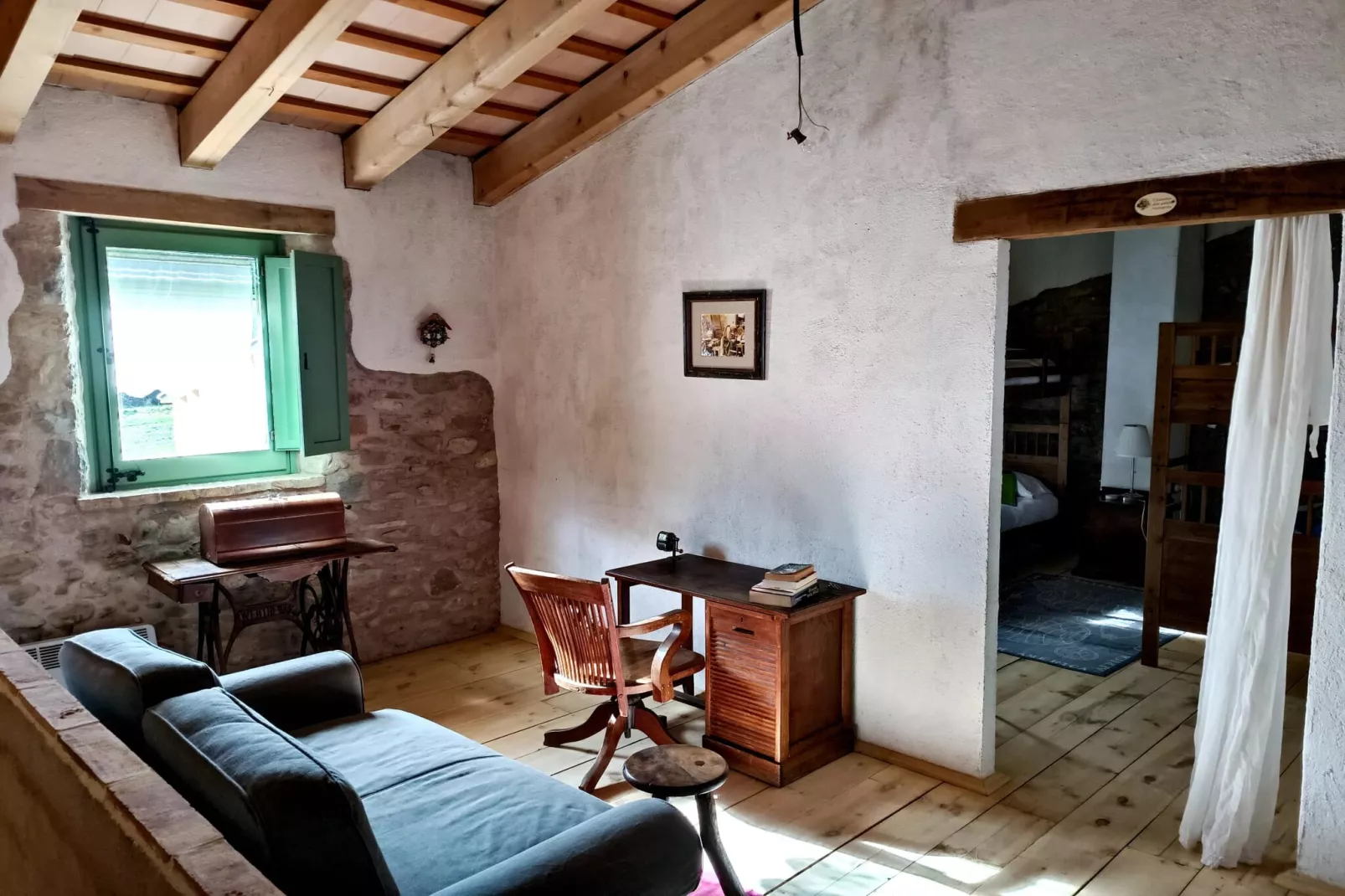 Vivalidays Casa Rural Anna   Mieres  Gerona-Woonkamer
