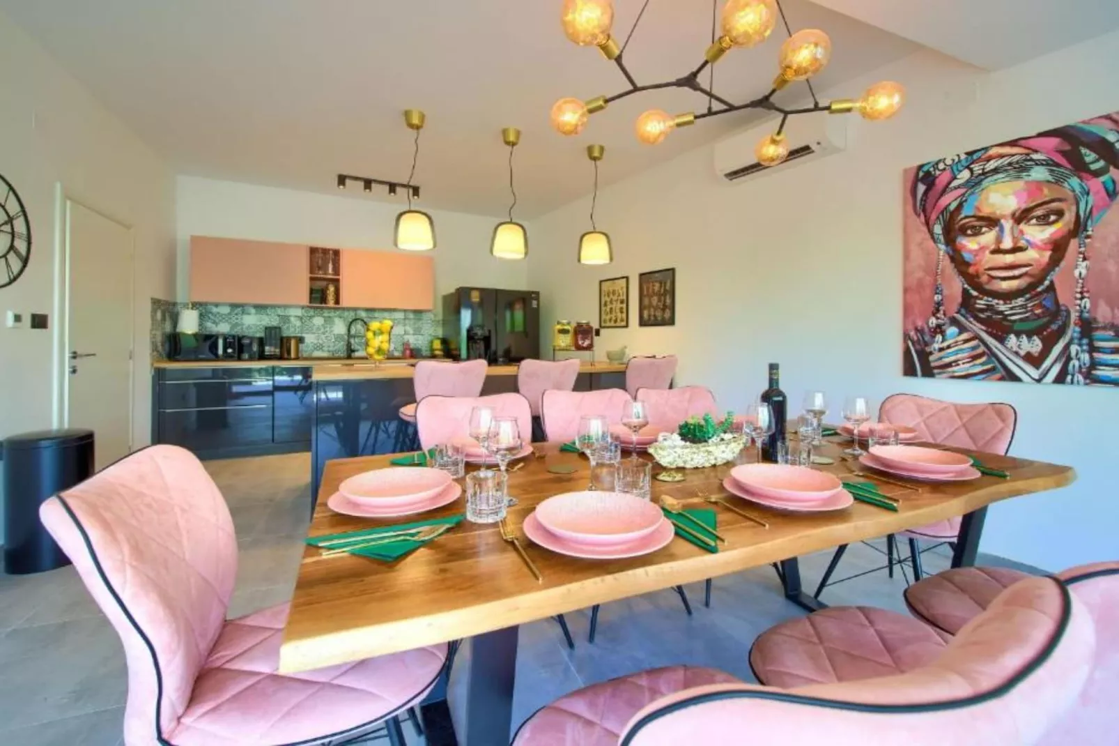 Wellness Villa Modruna - Four Bedroom Villa with Swimming pool-Eetkamer