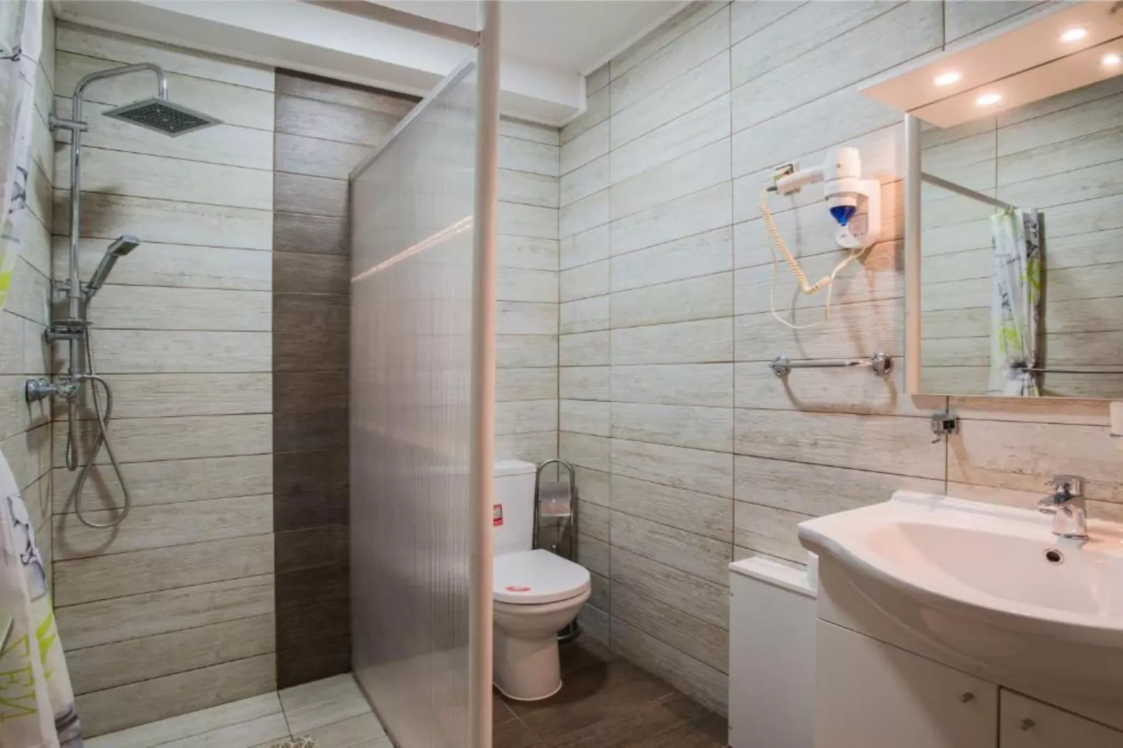 Villa Rubcic - One bedroom apartment with terrace (5)-Badkamer