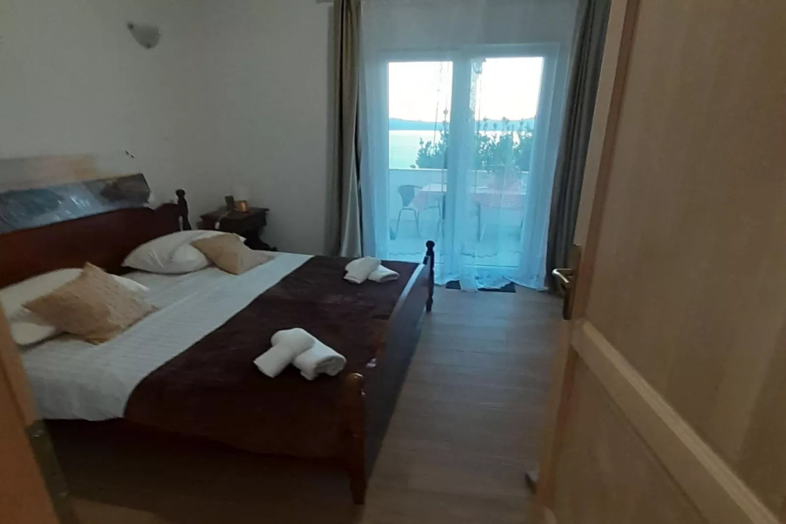 Two Bedroom Apartment with Sea View-Slaapkamer