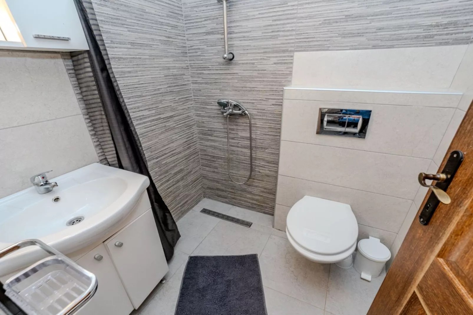 Apartments Robi & Kristina - Studio Apartment with Terrace S2-Badkamer