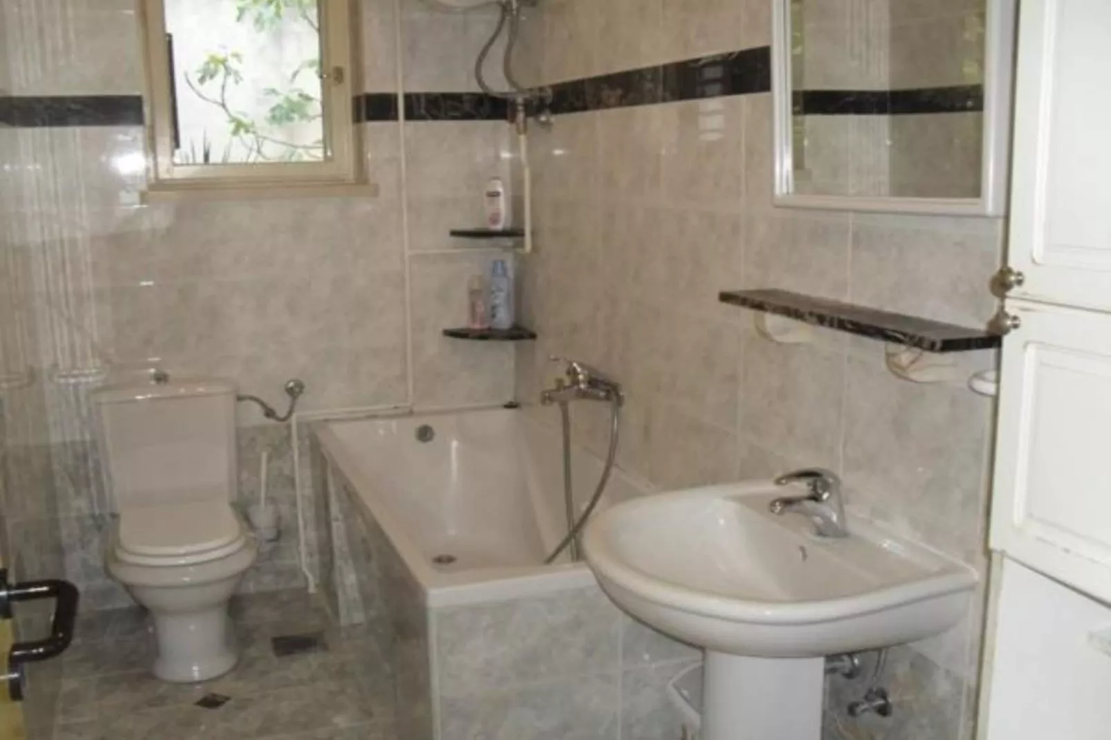 Apartments White House - One Bedroom apartment with Balcony 4-Badkamer