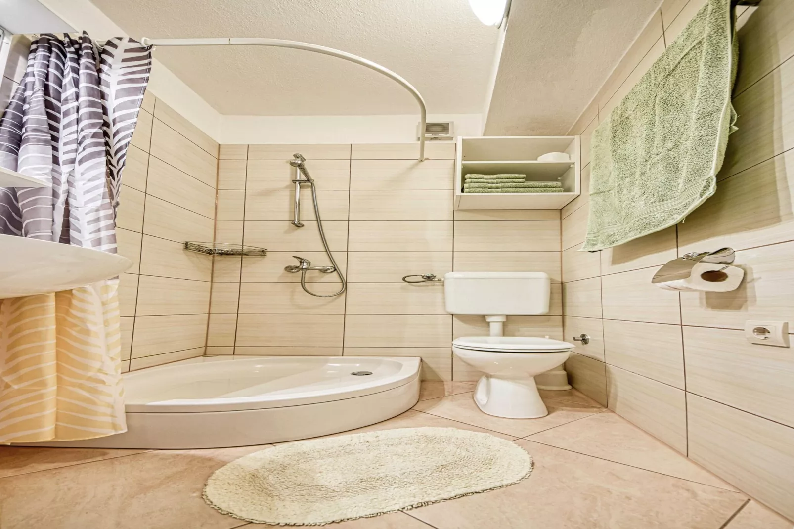 Apartments Gracin - Superior One Bedroom Apartment with Terrace (A2)-Badkamer