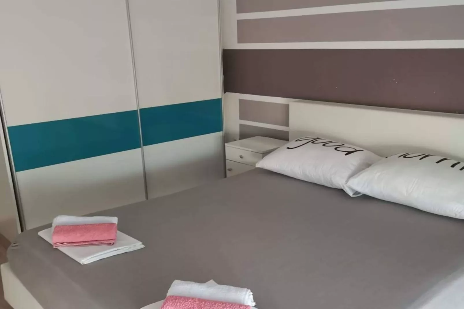 Luxury Seget Donji Apartments with Terrace and Sea View - Two Bedroom Apartment with Terrace and Sea View-Slaapkamer