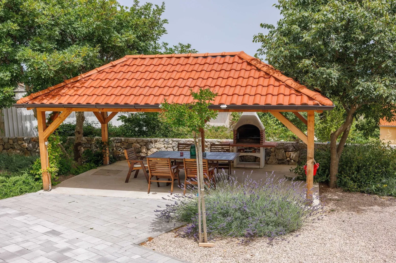 Wonderful Krk Island Stay: Shared Pool, Grill Patio, and Nearby Beaches - Studio Apartment-Buitenlucht