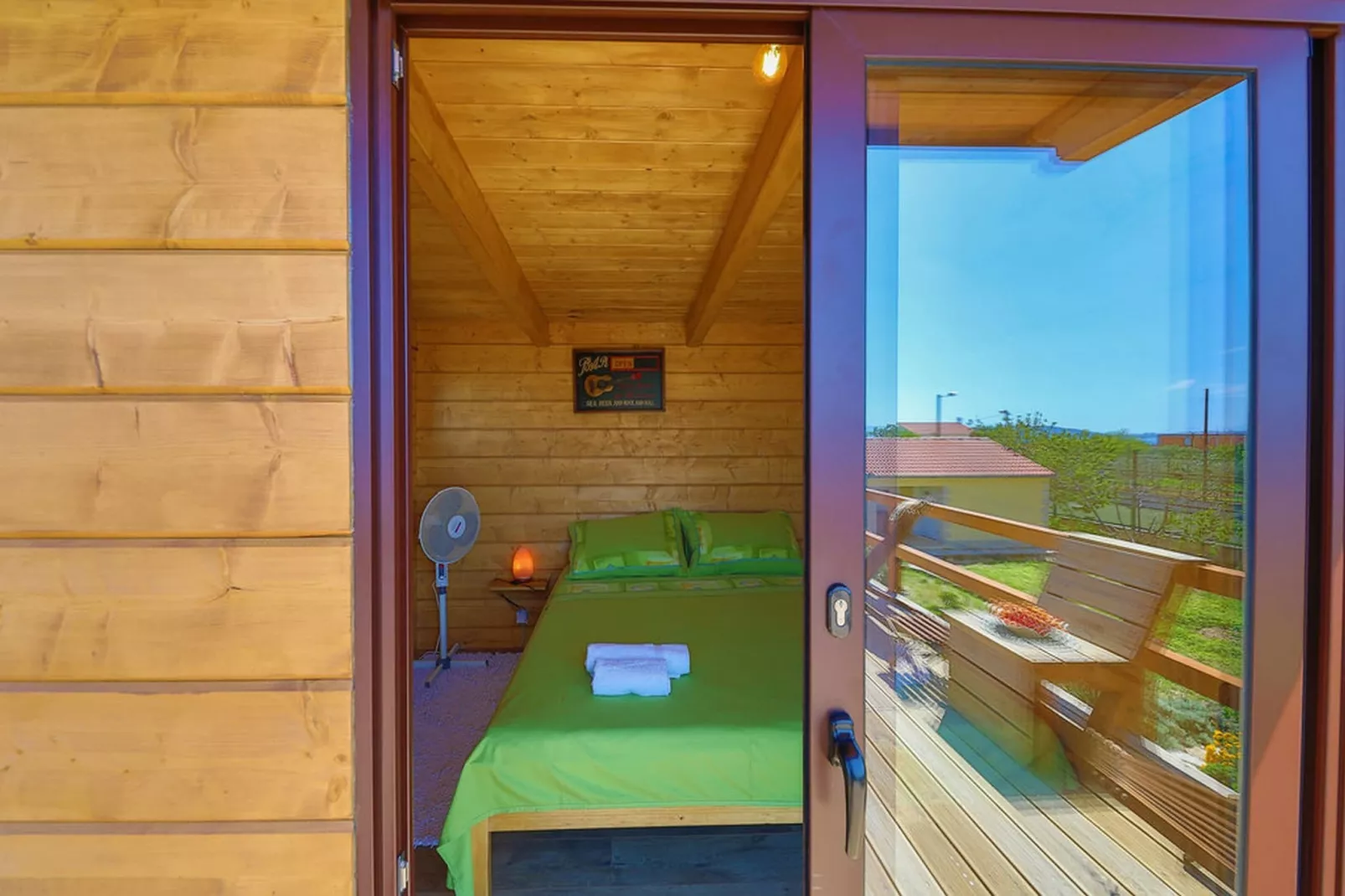 Picturesque Escape Holiday Home with Pool and Sauna - Four Bedroom Holiday Home with Sauna and Pool-Slaapkamer