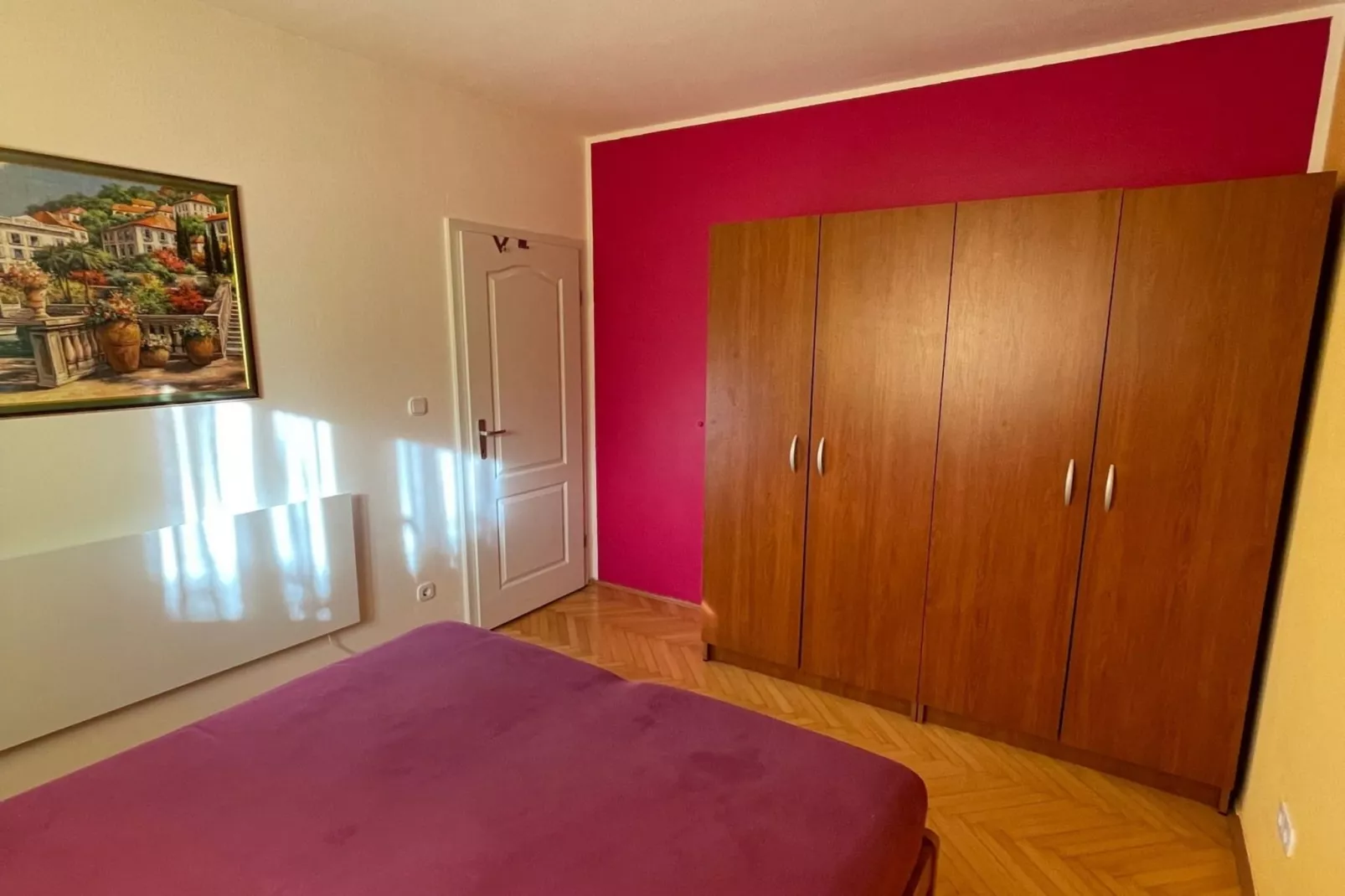 Classic and Modern Umag Apartment with Terrace and BBQ - Two Bedroom Apartment with Terrace-Slaapkamer