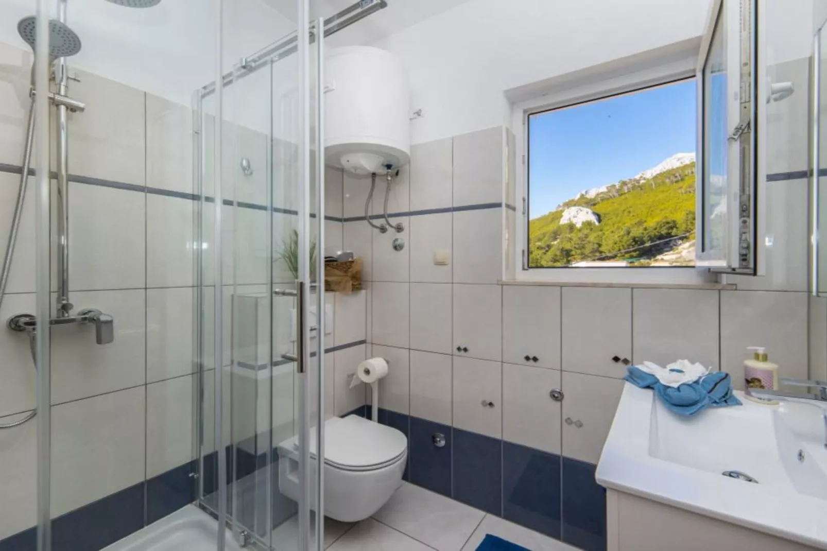 Apartments Tafra - One Bedroom Apartment 1-Badkamer
