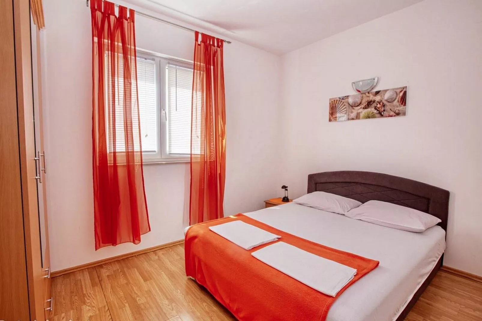 Apartments Villa Sarajevo - Two Bedroom Apartment with Terrace and Balcony-Slaapkamer