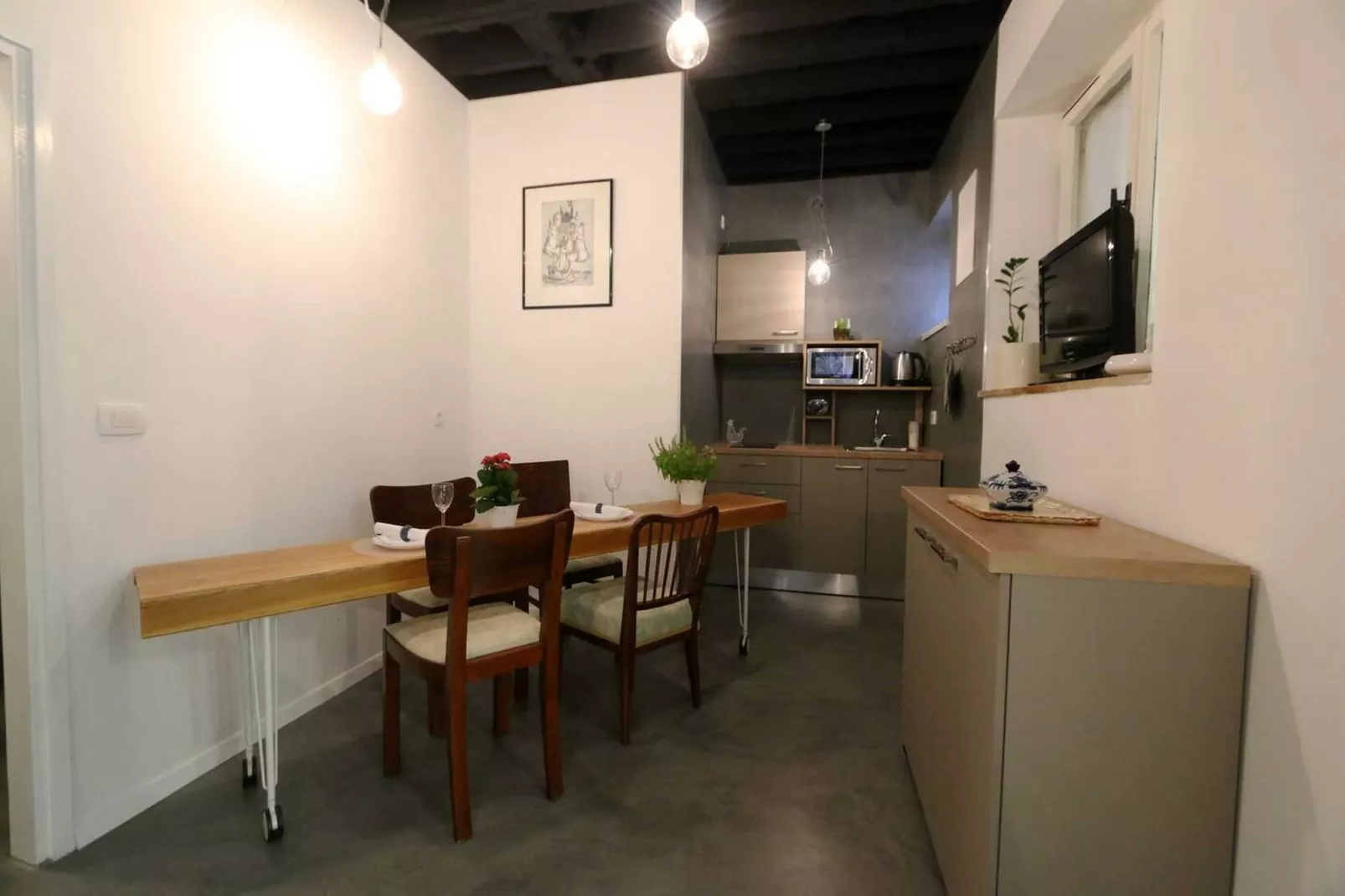 Quiet Studio in Zadar’s Old Town  Studio Apartment - Studio Apartment with Terrace-Keuken