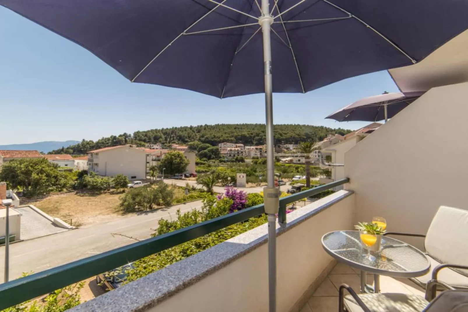 Apartments Nmn - Studio Apartment with Balcony 3-Terrasbalkon