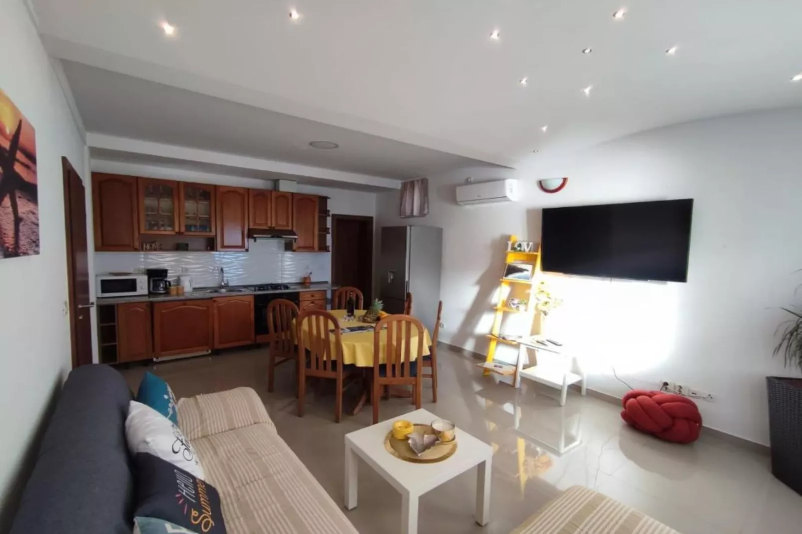 Villa Orada Superior Ground floor - 2 Bedroom apartment-Keuken