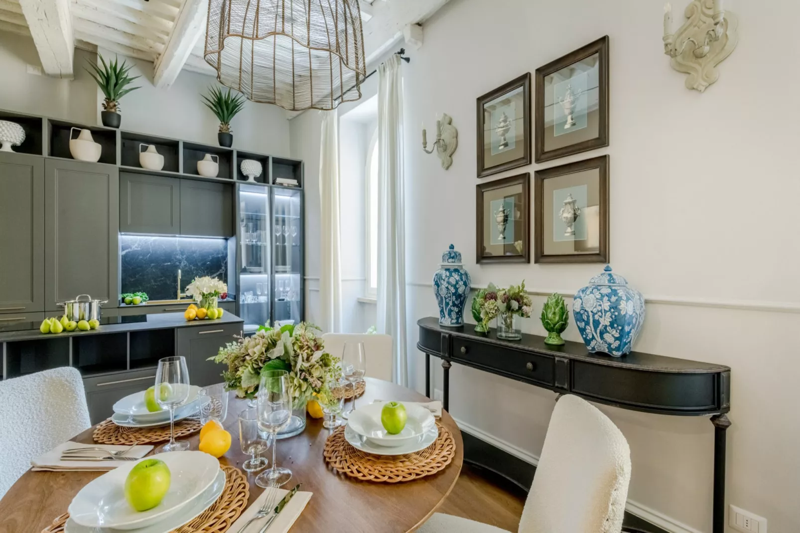 Casa Angelica-Eetkamer