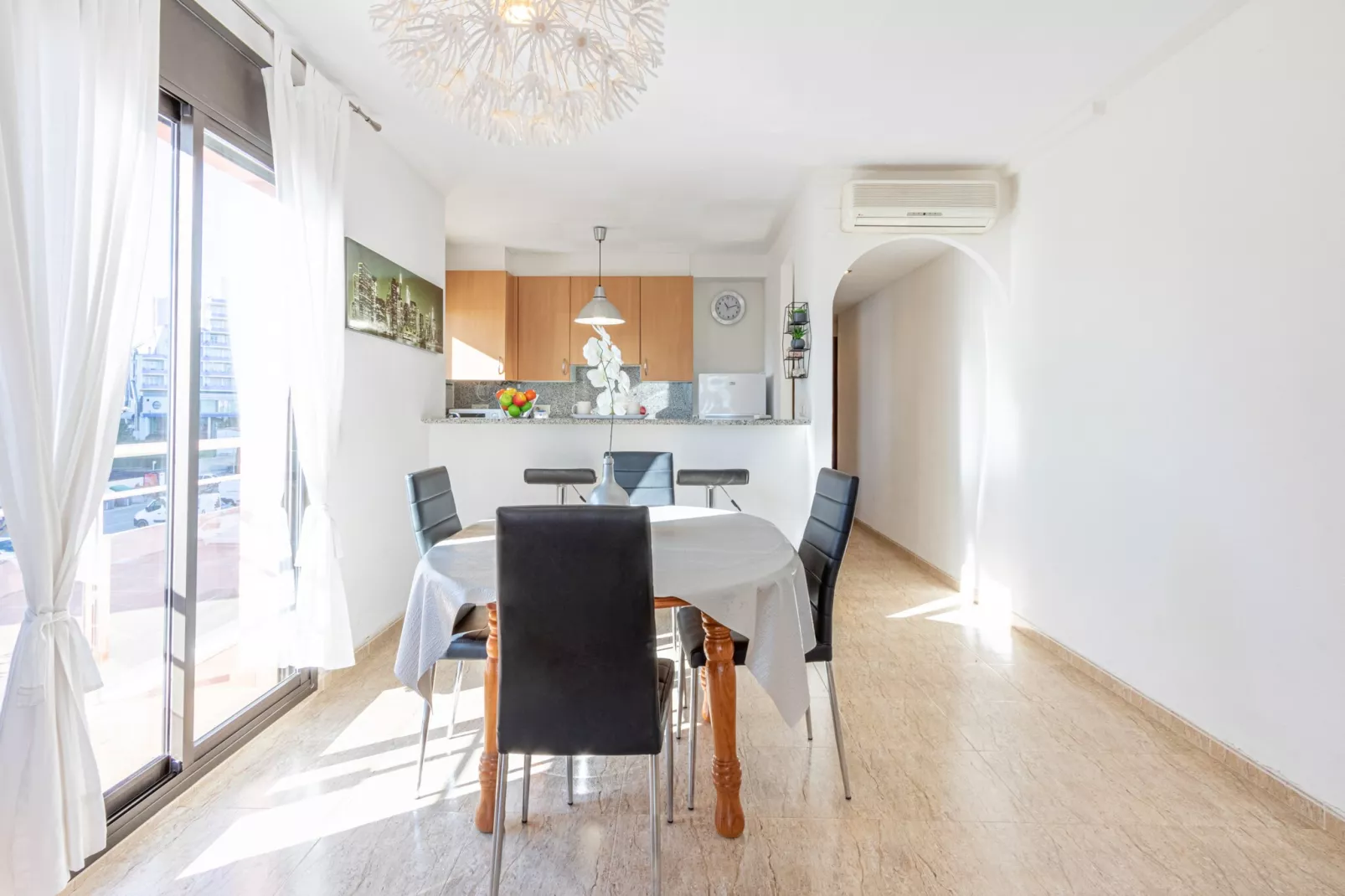 0093-GR MIRABLAU A 2º 1-Eetkamer