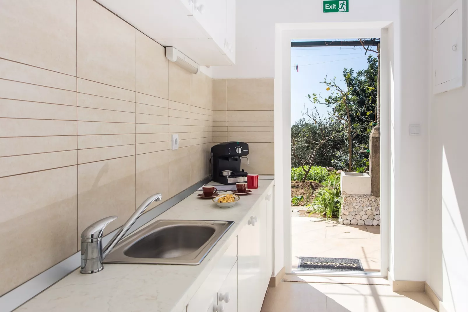 Apartments Ljubimir - One-Bedroom Apartment with Shared Terrace - Bambo-Keuken